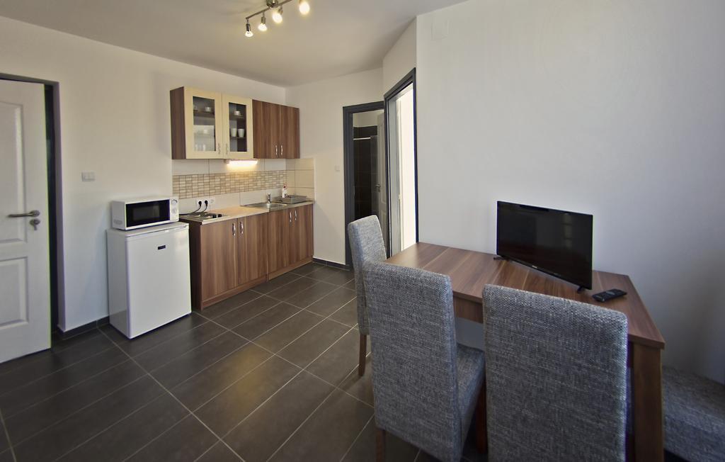 Luca Apartman Šoproň Pokoj fotografie